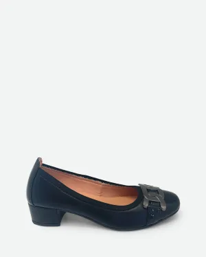 Larella Black
