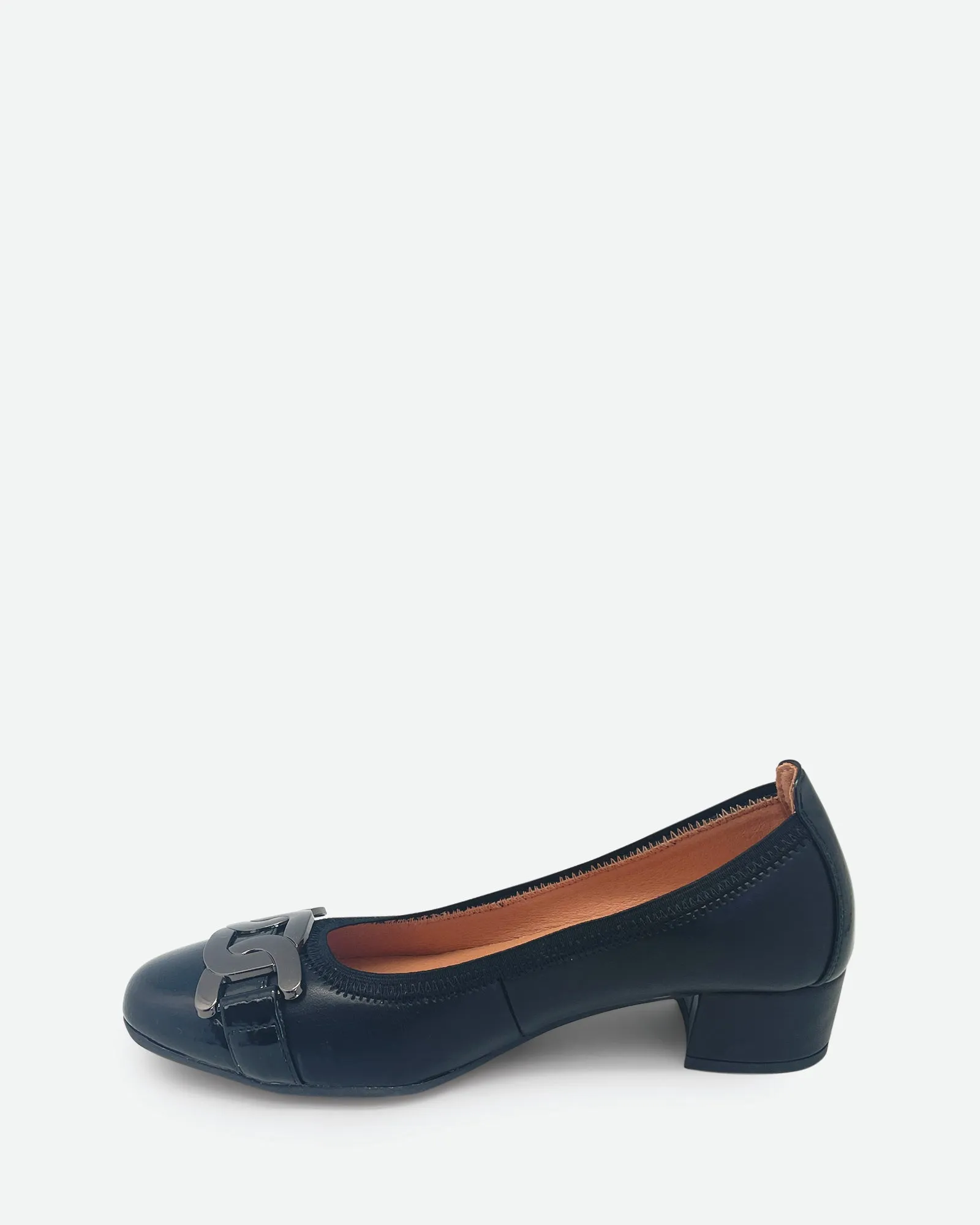 Larella Black