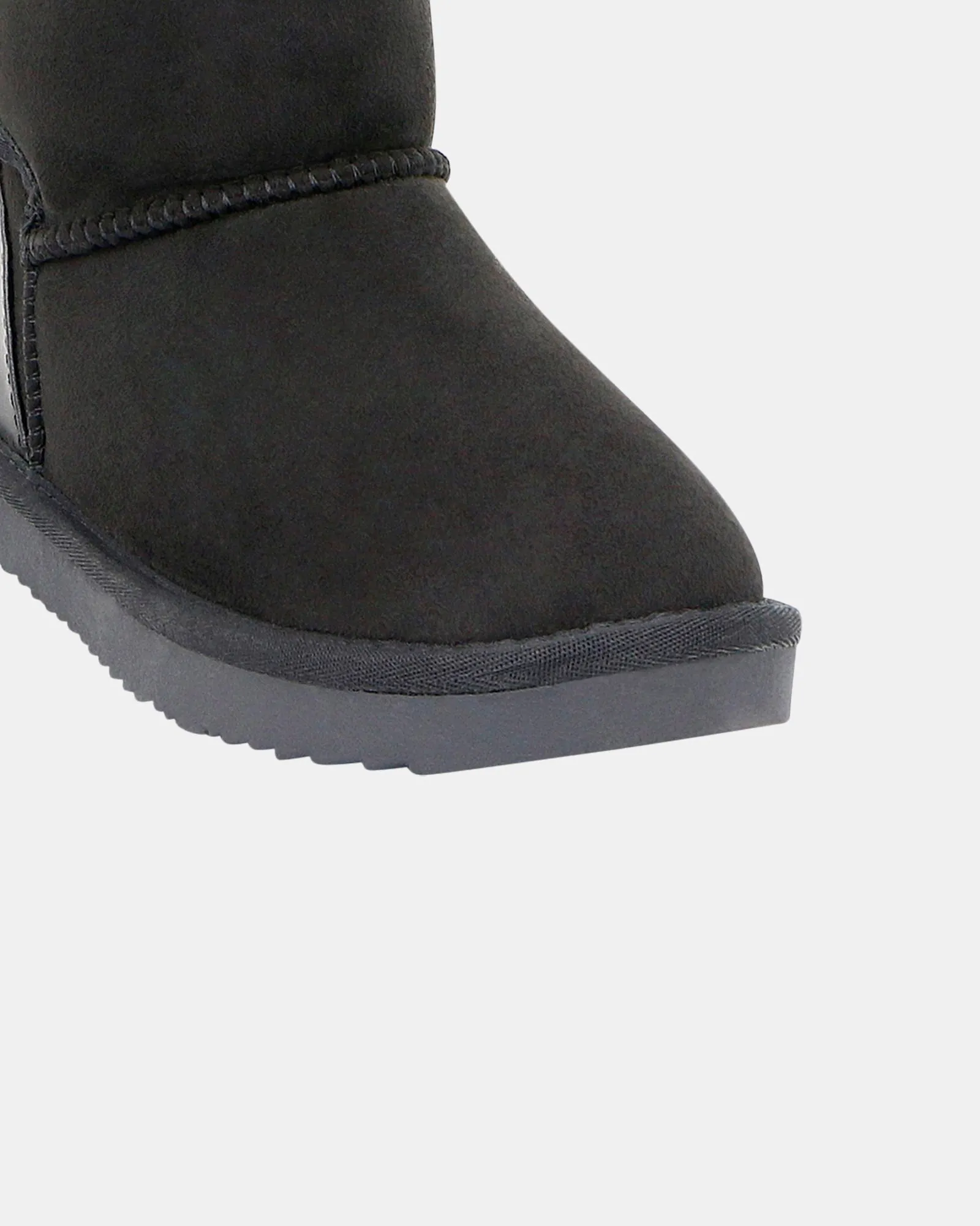 Mall B Black